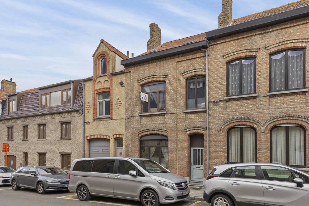 Huis te  koop in Nieuwpoort 8620 248800.00€ 5 slaapkamers 186.00m² - Zoekertje 453784