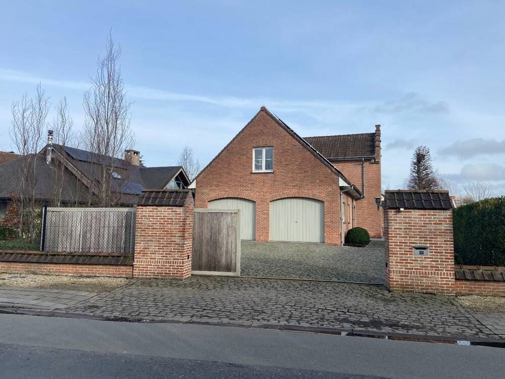 Huis te koop in Waregem 8790 0.00€ 4 slaapkamers 304.00m² - Zoekertje 453659