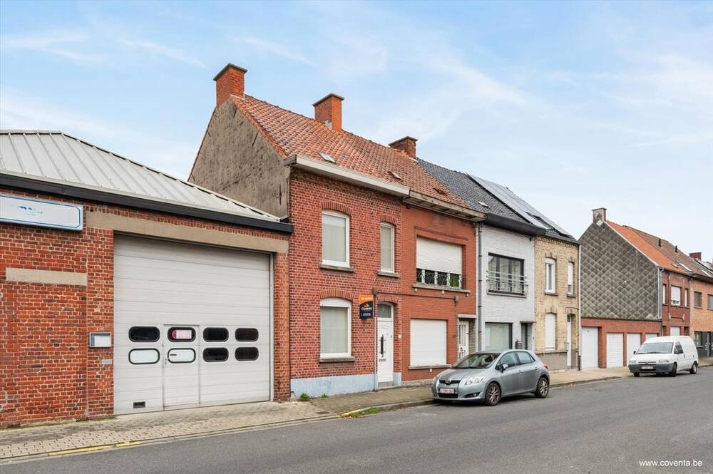 Huis te  in Roeselare 8800 139000.00€ 3 slaapkamers 100.00m² - Zoekertje 453877