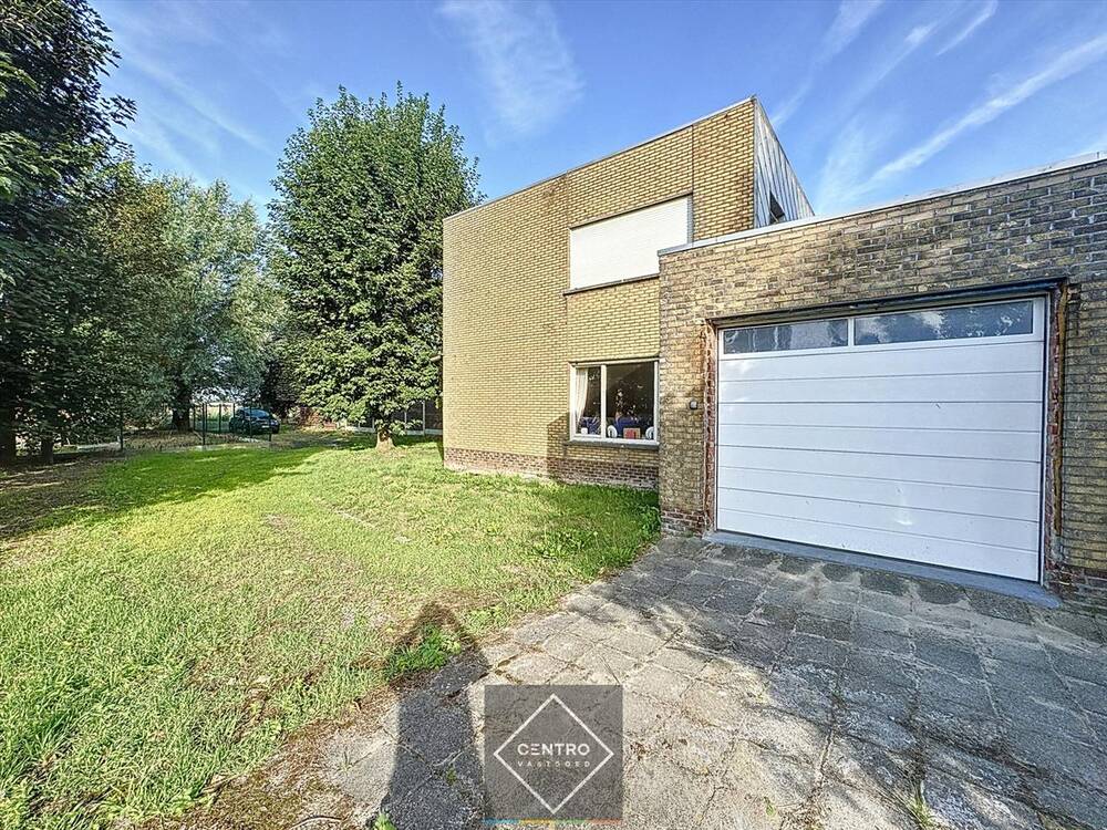 Huis te koop in Brugge 8000 290000.00€ 3 slaapkamers 167.00m² - Zoekertje 453903