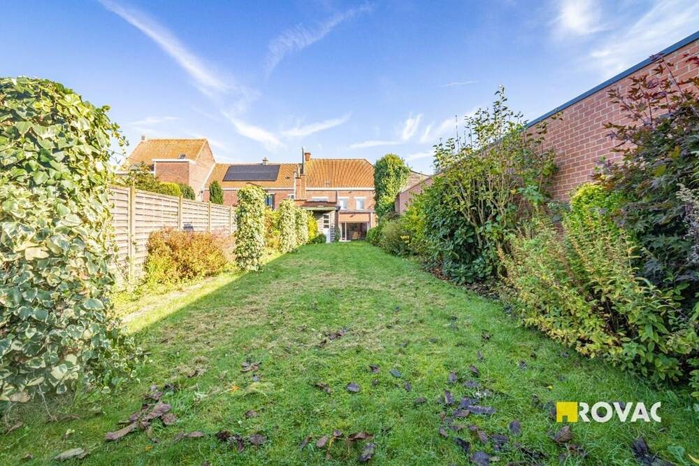 Huis te  koop in Ledegem 8880 245000.00€ 4 slaapkamers 339.00m² - Zoekertje 454394