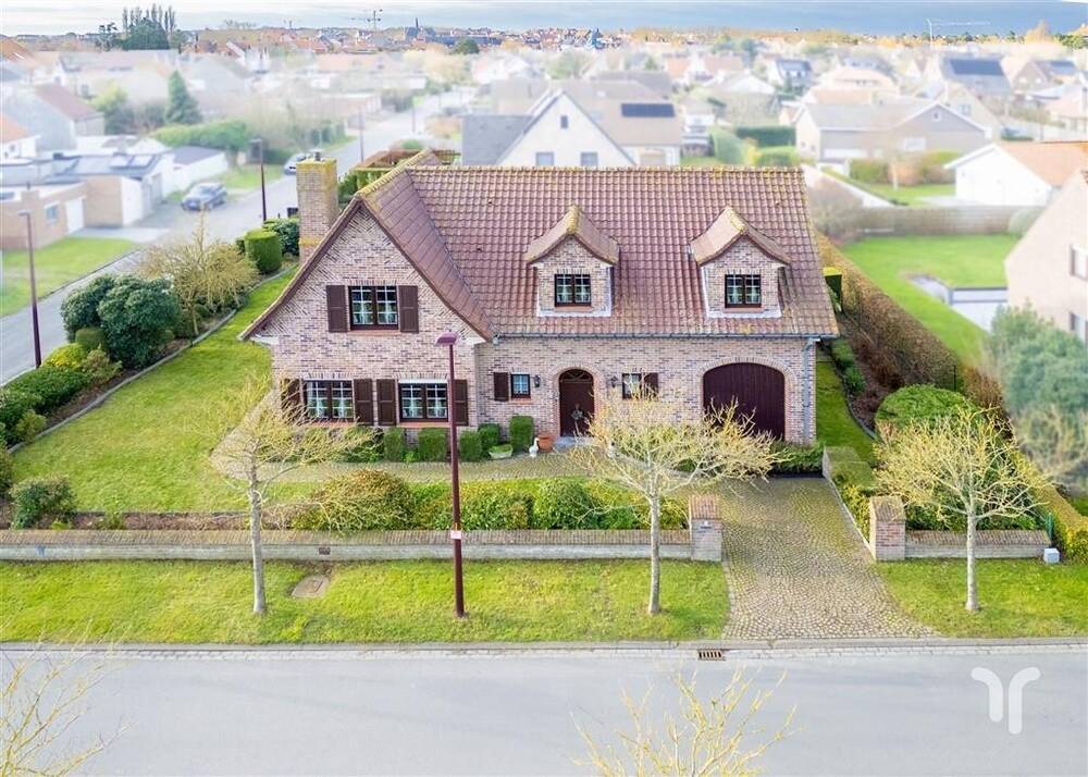 Huis te koop in Vlissegem 8421 549000.00€ 4 slaapkamers 248.00m² - Zoekertje 455180
