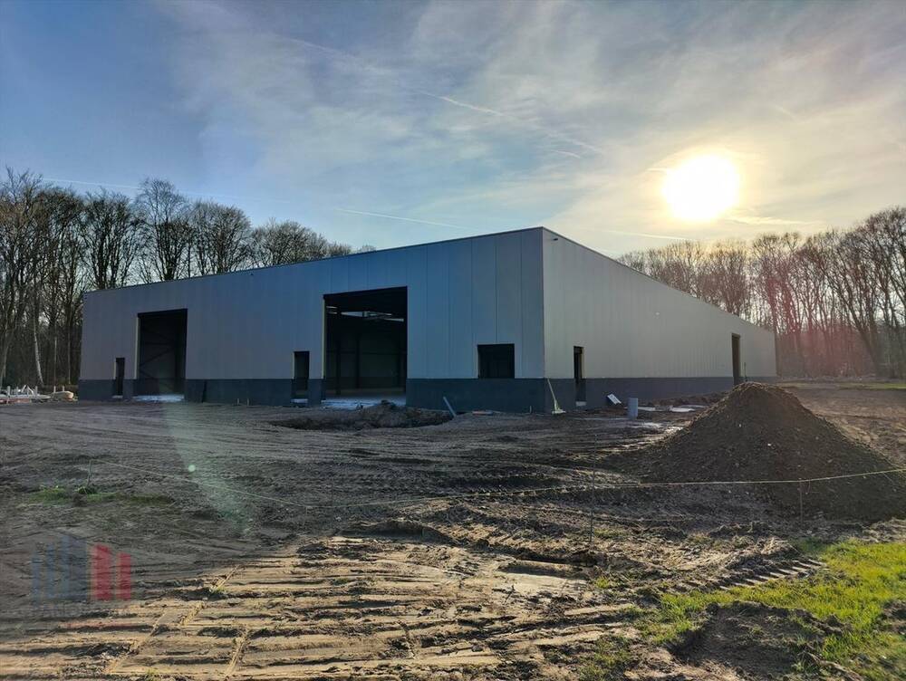 Handelszaak te  huur in Ruddervoorde 8020 6930.00€  slaapkamers 1980.00m² - Zoekertje 455676
