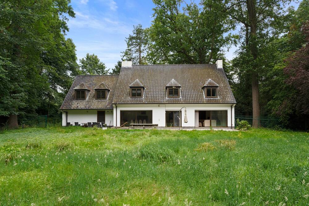 Huis te koop in Jabbeke 8490 890000.00€ 5 slaapkamers 341.00m² - Zoekertje 454110