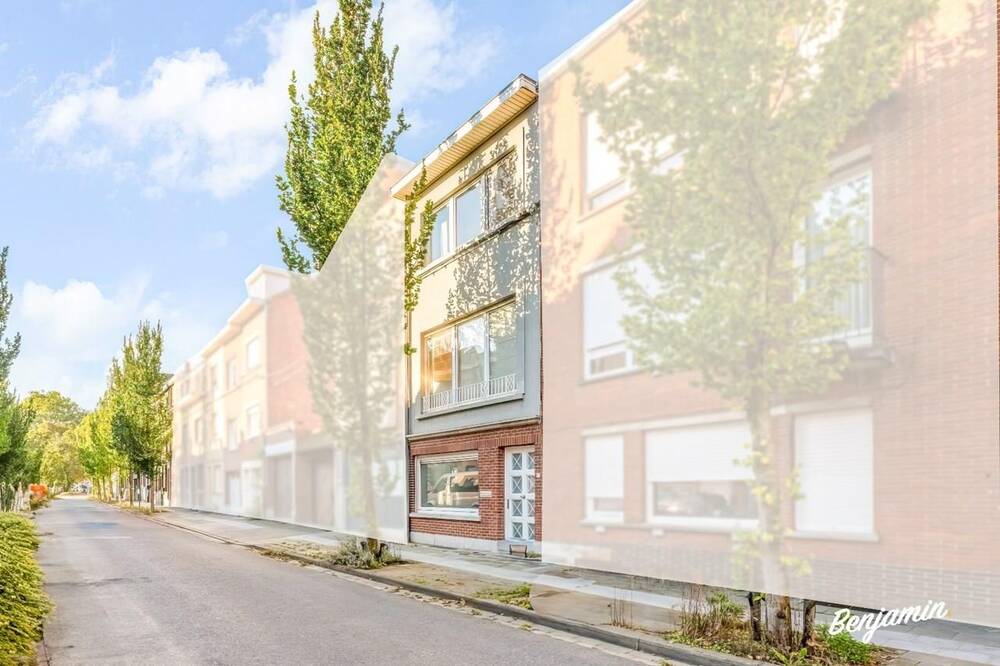 Huis te koop in Kortrijk 8500 329000.00€ 4 slaapkamers 204.00m² - Zoekertje 454740