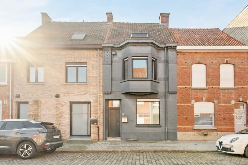 Huis te in Roeselare 8800 200000.00€ 3 slaapkamers 162.00m² - Zoekertje 455409