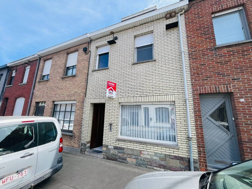 Huis te  koop in Menen 8930 165000.00€ 3 slaapkamers 126.00m² - Zoekertje 455160