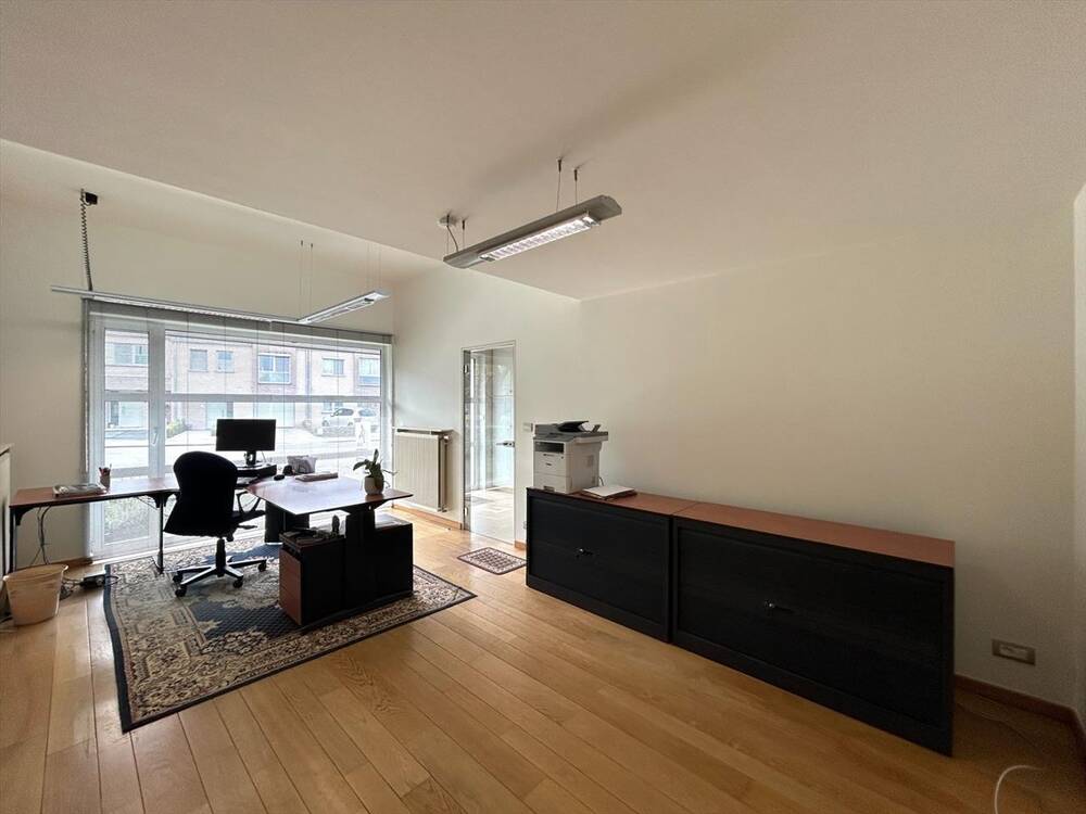 Handelszaak te huur in Tielt 8700 695.00€ slaapkamers 108.00m² - Zoekertje 456568