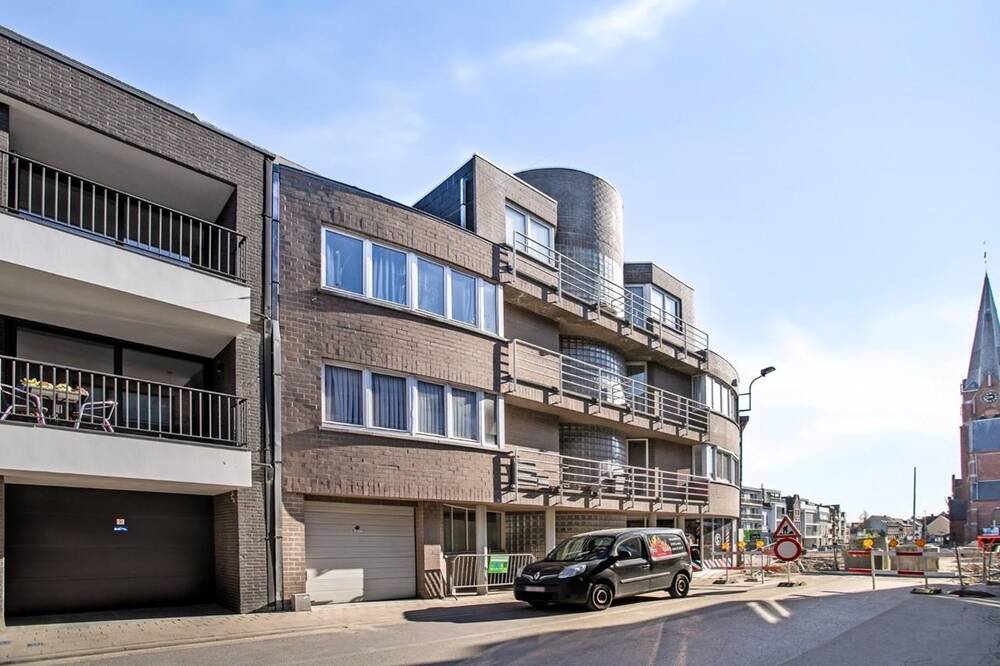Handelszaak te  koop in Lauwe 8930 292000.00€  slaapkamers 196.00m² - Zoekertje 456894
