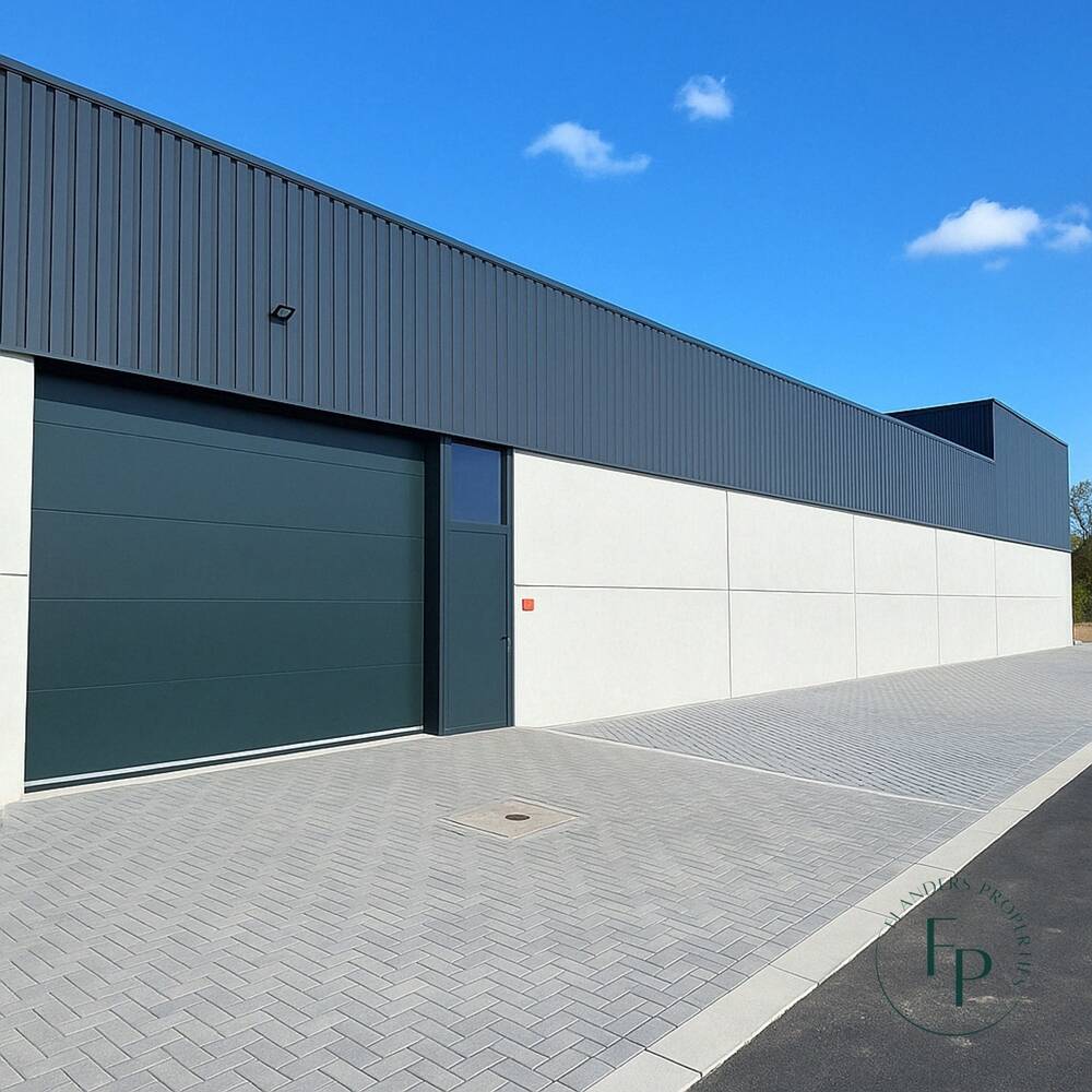 Handelszaak te  koop in Oostkamp 8020 702750.00€  slaapkamers 521.00m² - Zoekertje 456472