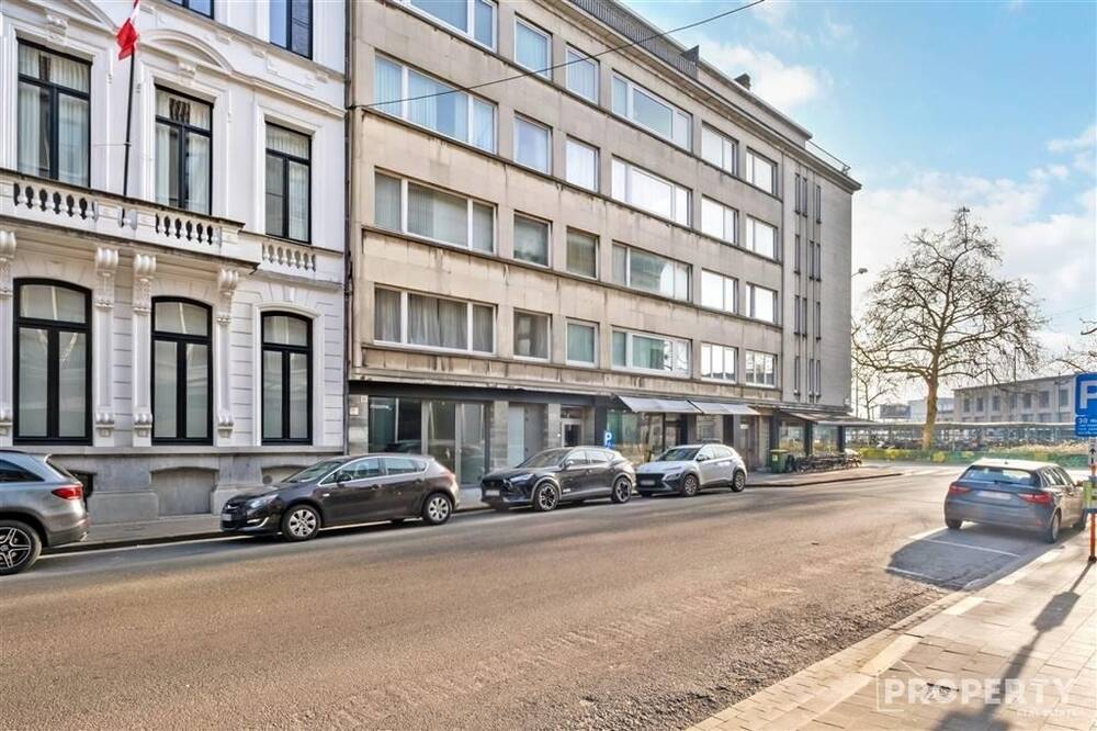 Appartement te koop in Kortrijk 8500 218000.00€ 2 slaapkamers 90.00m² - Zoekertje 456204