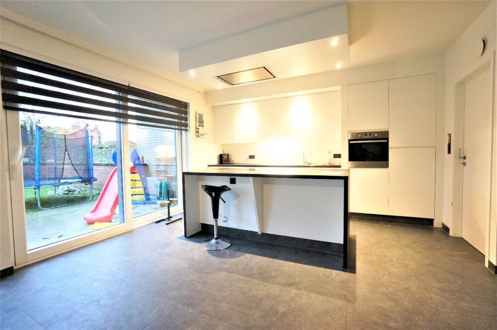 Huis te  huur in Wervik 8940 950.00€ 3 slaapkamers 196.00m² - Zoekertje 455819