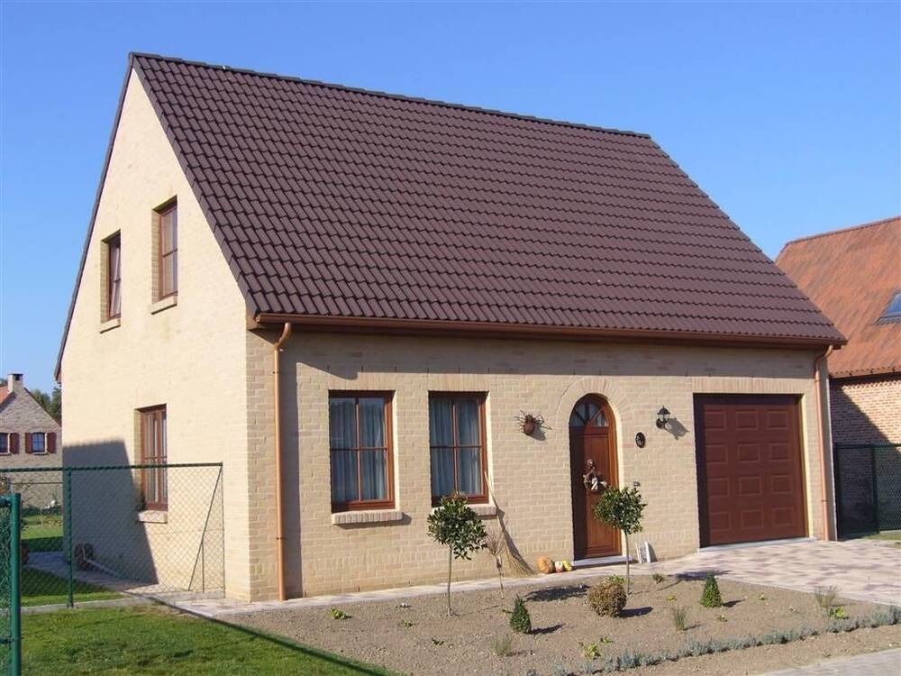 Huis te koop in Outrijve 8582 441954.00€ 3 slaapkamers 154.00m² - Zoekertje 456334