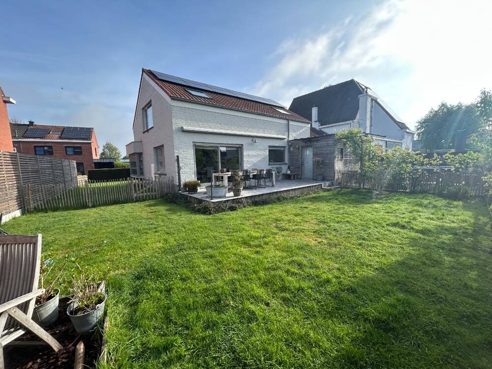 Huis te koop in Wevelgem 8560 305000.00€ 3 slaapkamers 197.00m² - Zoekertje 455838