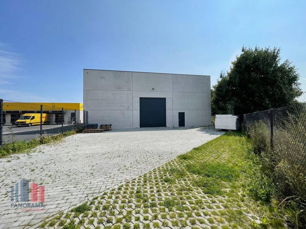 Handelszaak te huur in Roeselare 8800 1975.00€ slaapkamers 491.00m² - Zoekertje 456877