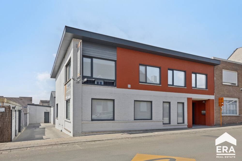 Huis te  koop in Koolskamp 8851 425000.00€ 5 slaapkamers 472.00m² - Zoekertje 456468