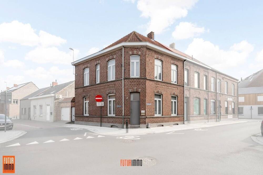Huis te  koop in Roeselare 8800 273000.00€ 3 slaapkamers 152.00m² - Zoekertje 456891