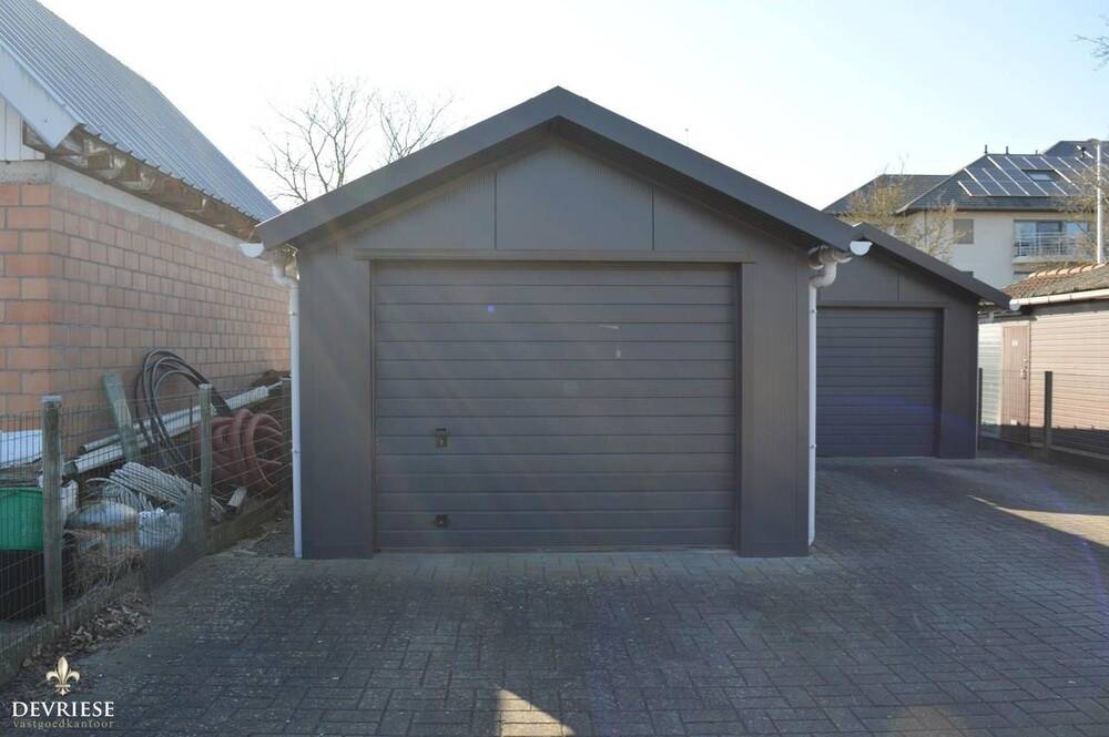 Parking & garage te  huur in Gullegem 8560 85.00€  slaapkamers m² - Zoekertje 456379