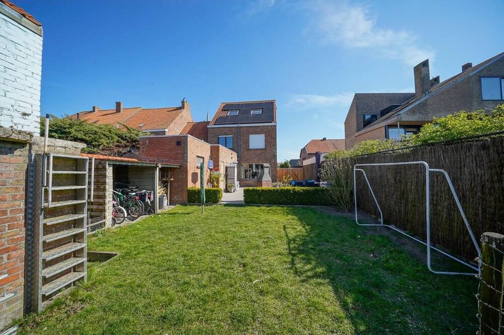 Huis te koop in Oudenburg 8460 338500.00€ 5 slaapkamers 180.00m² - Zoekertje 456324