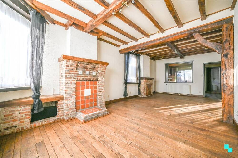 Huis te  koop in Deerlijk 8540 199000.00€ 2 slaapkamers 132.00m² - Zoekertje 456521