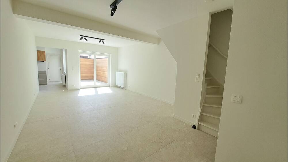 Huis te  huur in Brugge 8000 1250.00€ 3 slaapkamers 108.00m² - Zoekertje 457038