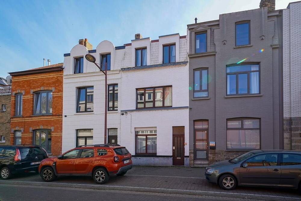 Huis te  koop in Oostende 8400 199000.00€ 3 slaapkamers 166.00m² - Zoekertje 457186