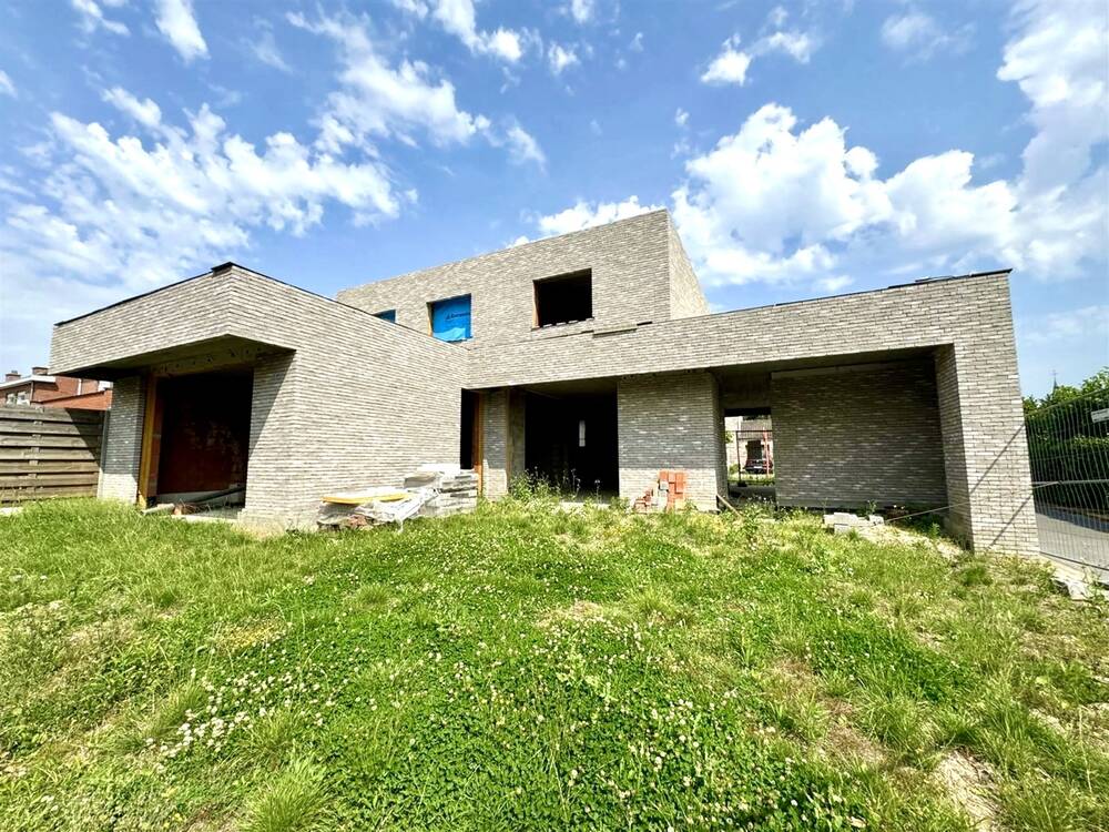 Huis te koop in Tiegem 8573 285000.00€ 3 slaapkamers 252.00m² - Zoekertje 457106