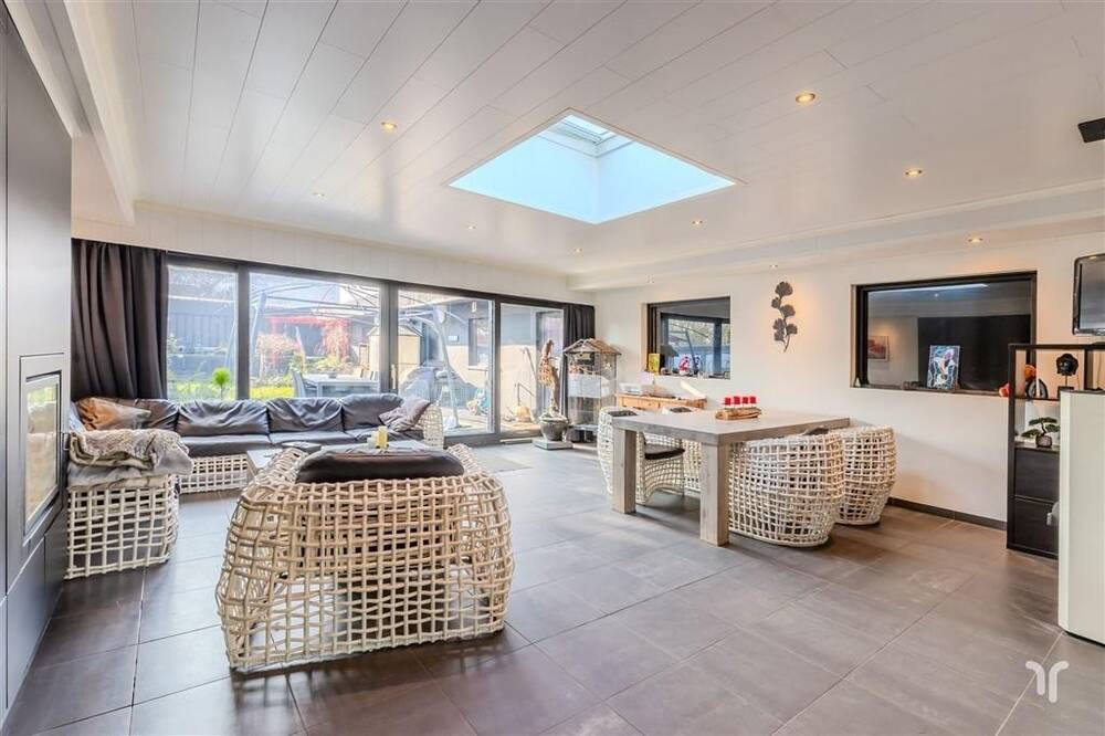 Huis te  koop in Harelbeke 8530 349000.00€ 3 slaapkamers m² - Zoekertje 457879