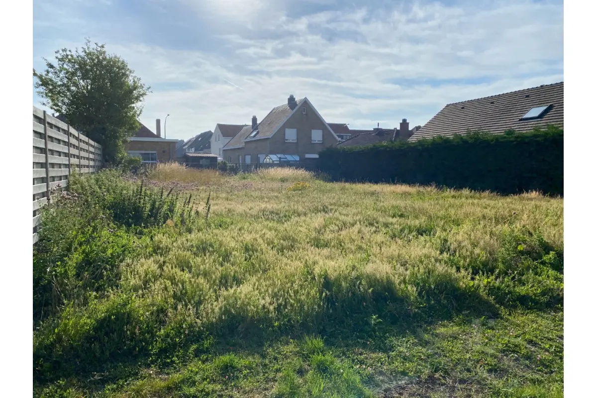 Grond te  koop in Oostende 8400 600000.00€  slaapkamers m² - Zoekertje 457987