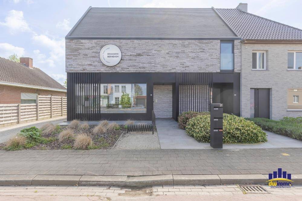 Handelszaak te huur in Beernem 8730 0.00€ slaapkamers m² - Zoekertje 457779