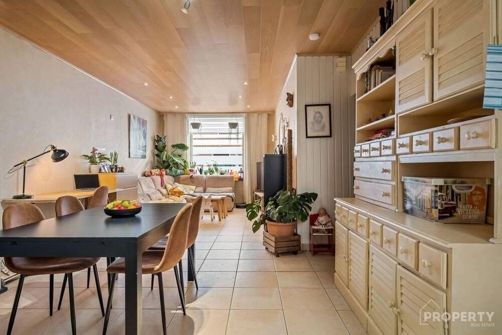 Huis te  koop in Harelbeke 8530 235000.00€ 2 slaapkamers 185.00m² - Zoekertje 457699