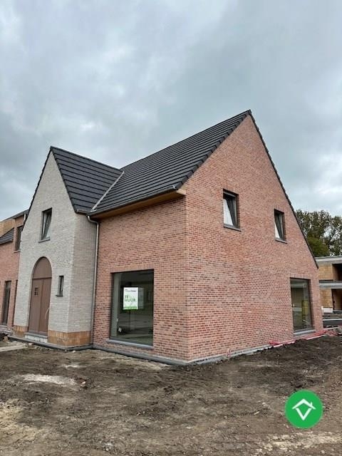 Huis te  huur in Gistel 8470 1195.00€  slaapkamers m² - Zoekertje 457174