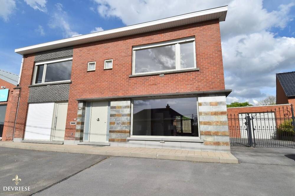 Huis te huur in Ledegem 8880 950.00€ 4 slaapkamers 327.00m² - Zoekertje 459410