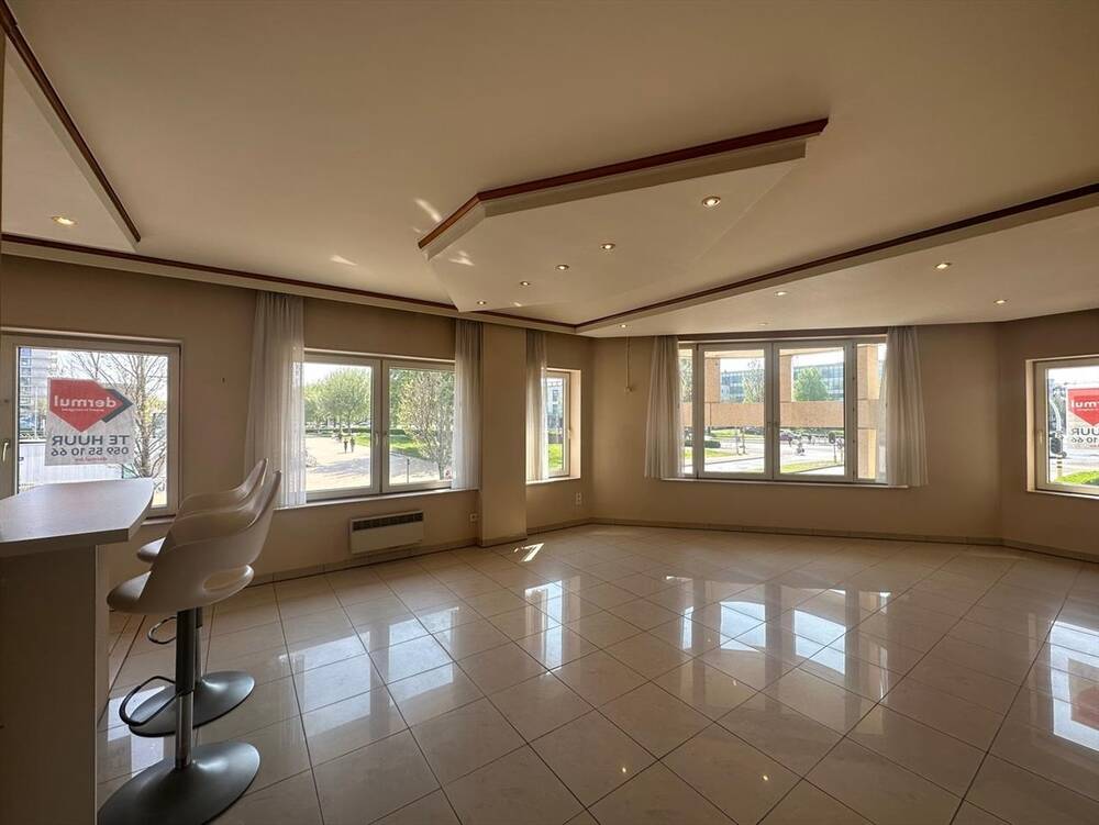 Appartement te  huur in Oostende 8400 950.00€ 2 slaapkamers m² - Zoekertje 458633