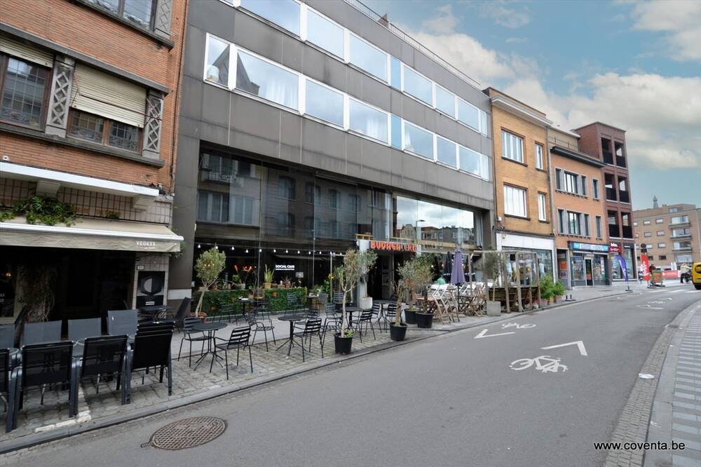 Handelszaak te huur in Kortrijk 8500 1950.00€ slaapkamers 240.00m² - Zoekertje 458572