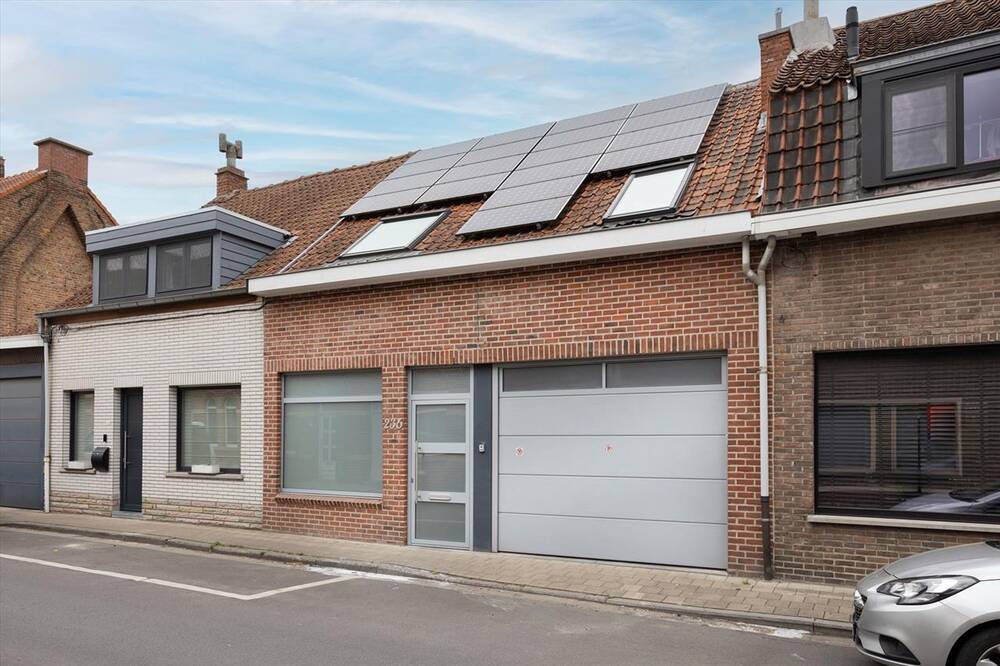 Huis te koop in Bissegem 8501 195000.00€ 4 slaapkamers 217.00m² - Zoekertje 458857