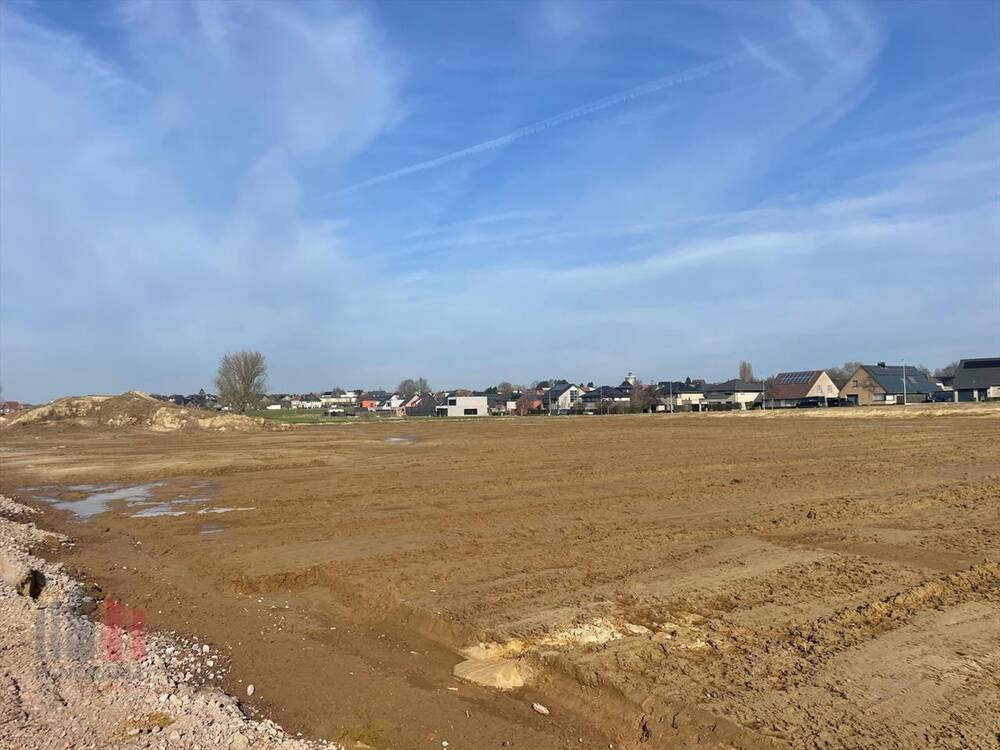 Handelszaak te koop in Tielt 8700 678015.00€ slaapkamers 2223.00m² - Zoekertje 458970