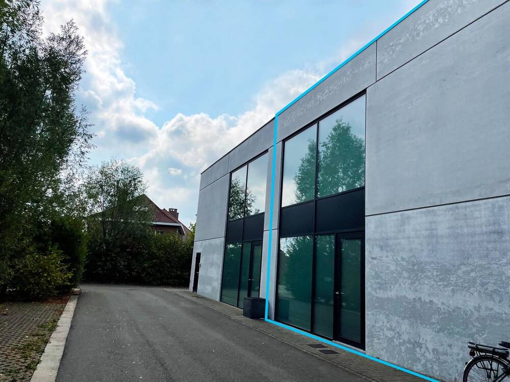 Handelszaak te huur in Oostkamp 8020 1625.00€ slaapkamers 325.00m² - Zoekertje 458283