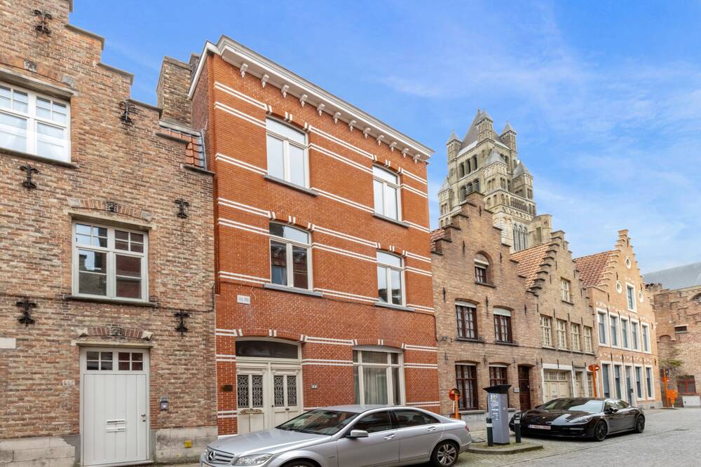Herenhuis te koop in Brugge 8000 697800.00€ 5 slaapkamers 294.00m² - Zoekertje 458501