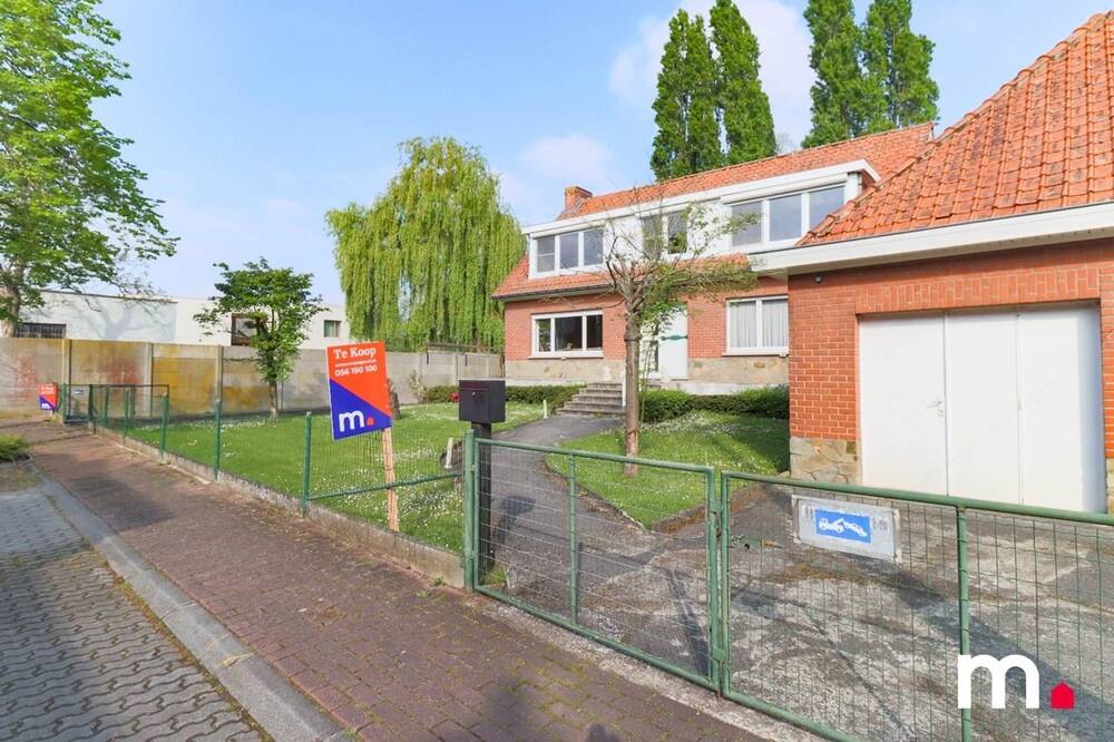 Villa te koop in Wevelgem 8560 345000.00€ 4 slaapkamers m² - Zoekertje 459438