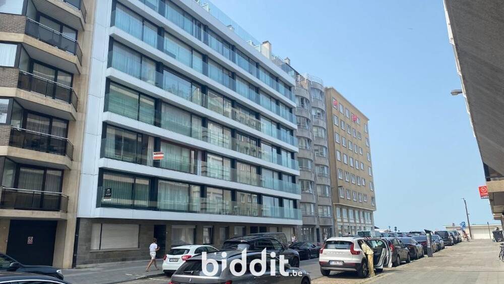 Parking & garage te  koop in Knokke-Heist 8300 30000.00€  slaapkamers m² - Zoekertje 459238
