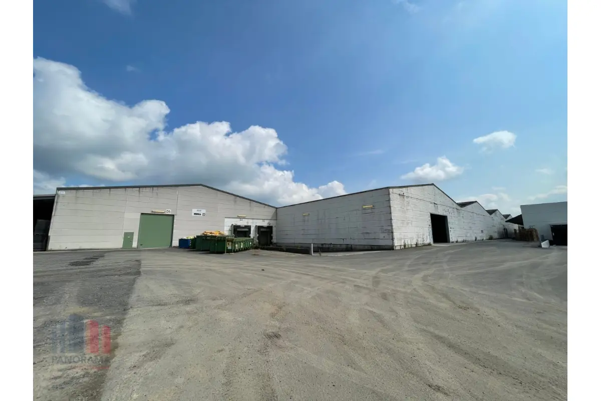 Handelszaak te  huur in Pittem 8740 20990.00€  slaapkamers 6297.00m² - Zoekertje 458317