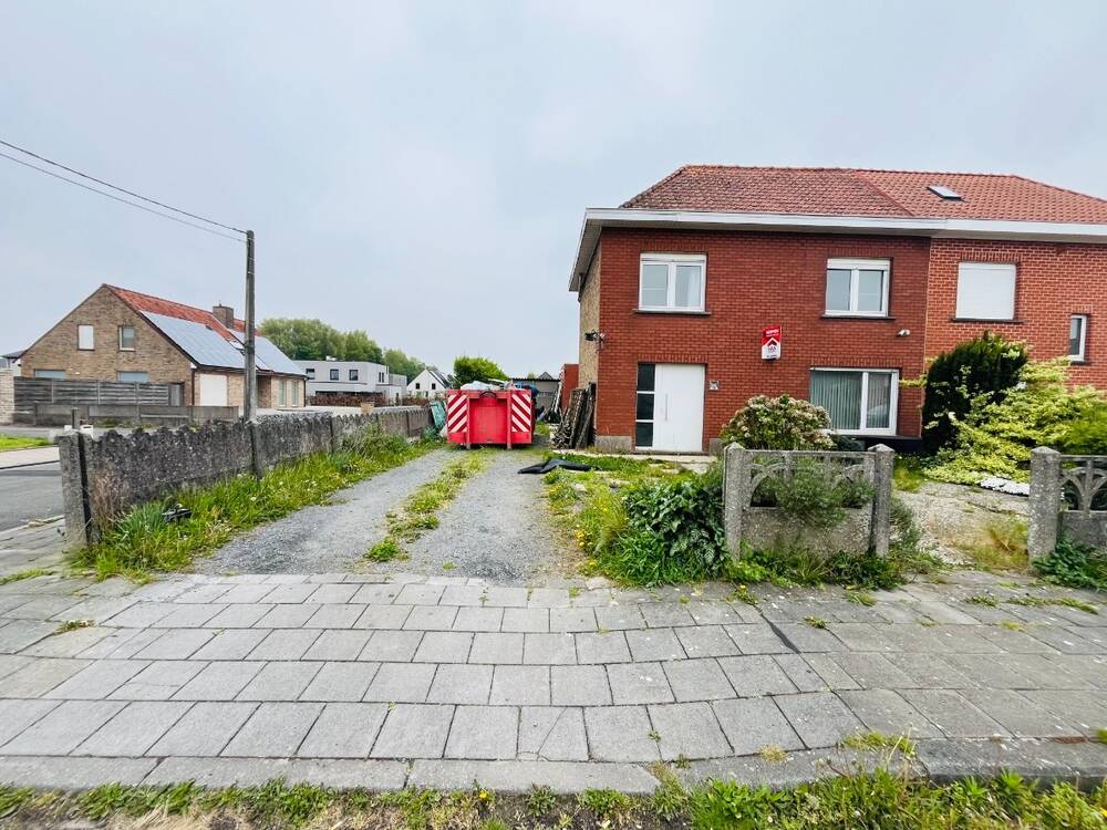 Huis te koop in Zonnebeke 8980 225000.00€ 3 slaapkamers 200.00m² - Zoekertje 458851