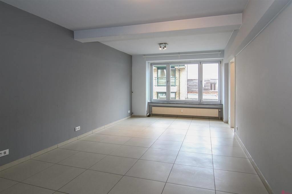 Appartement te koop in Kortrijk 8500 168000.00€ 2 slaapkamers 82.00m² - Zoekertje 459632