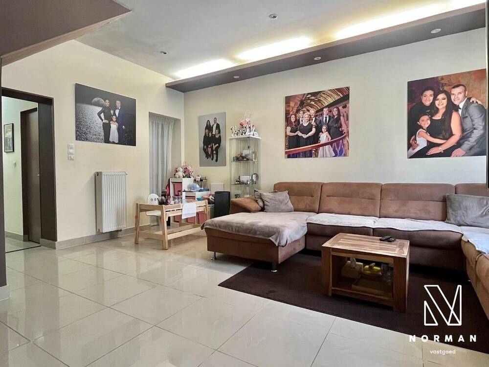Huis te  koop in Harelbeke 8530 259000.00€ 4 slaapkamers 209.00m² - Zoekertje 459800