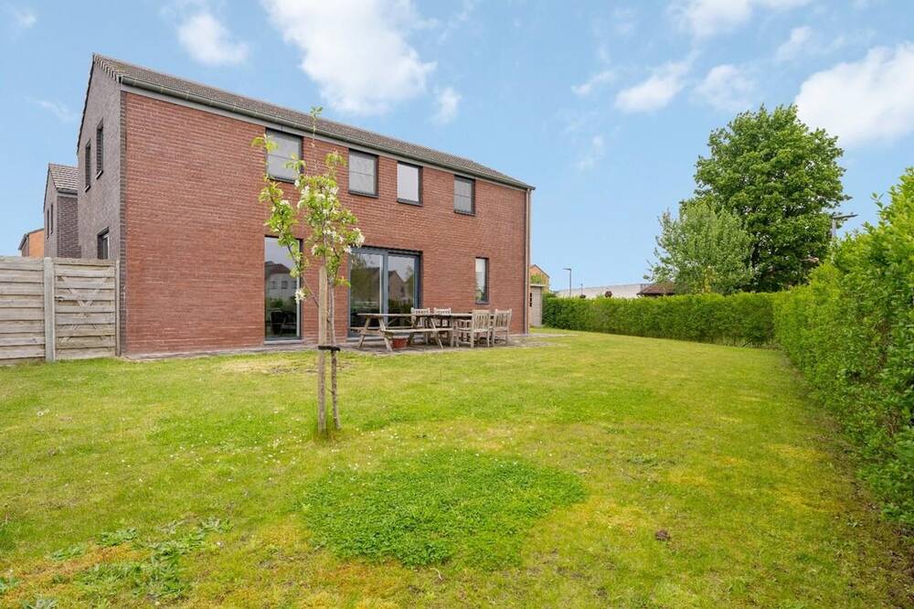 Huis te koop in Ruiselede 8755 315000.00€ 4 slaapkamers 166.00m² - Zoekertje 459817