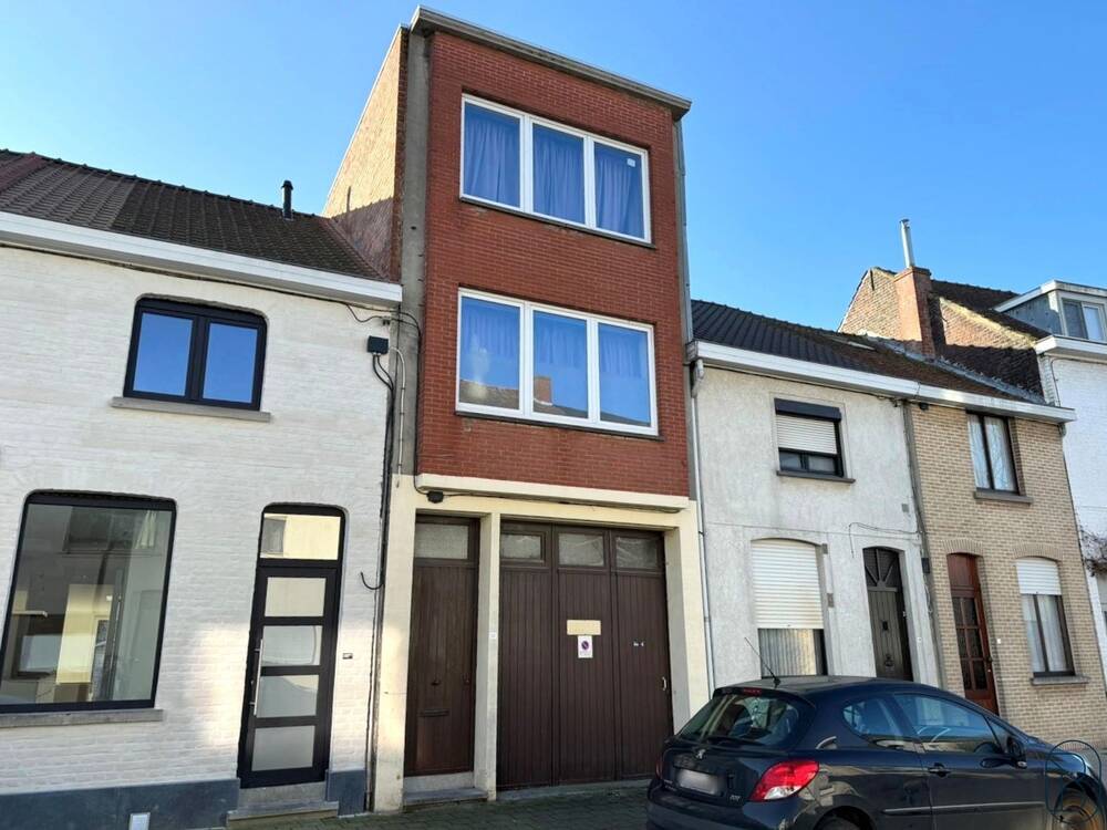 Huis te koop in Kortrijk 8500 183000.00€ 2 slaapkamers 165.00m² - Zoekertje 460151