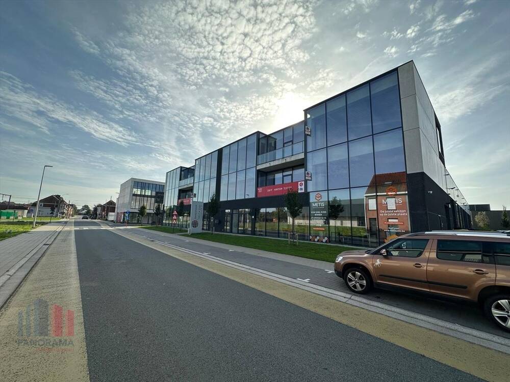 Handelszaak te  koop in Lendelede 8860 366246.00€  slaapkamers 236.00m² - Zoekertje 461134