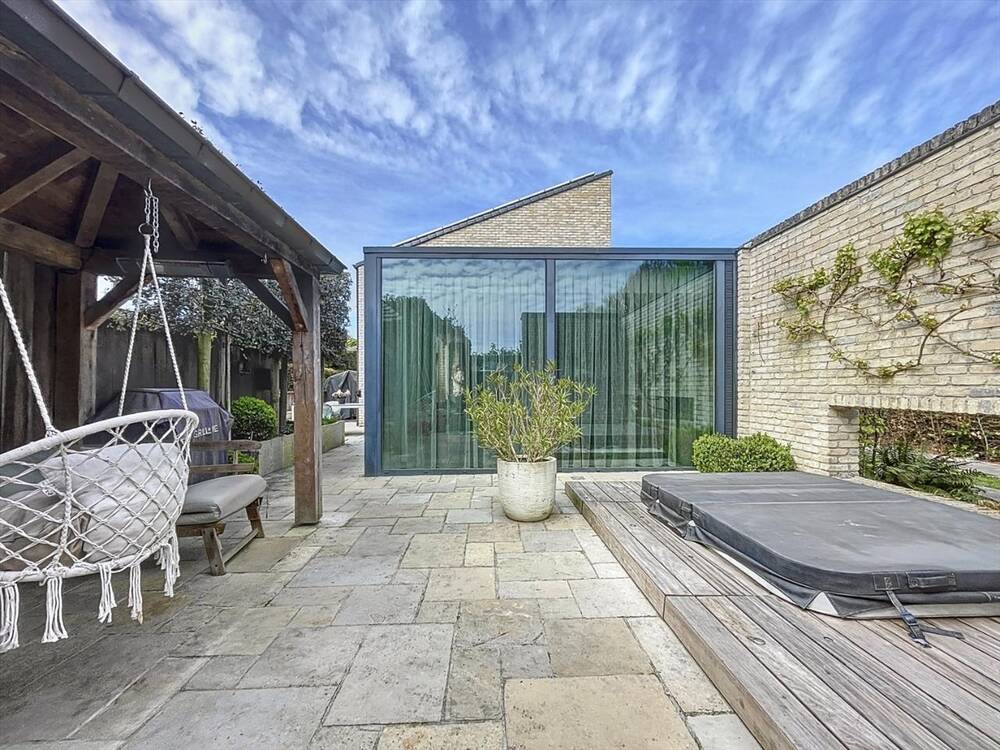 Huis te koop in Koksijde 8670 590000.00€ 4 slaapkamers m² - Zoekertje 460282