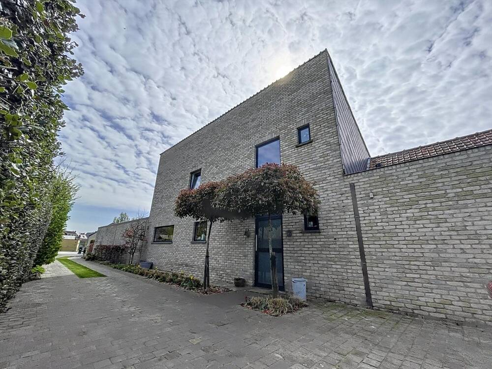 Huis te koop in Koksijde 8670 590000.00€ 4 slaapkamers m² - Zoekertje 460282
